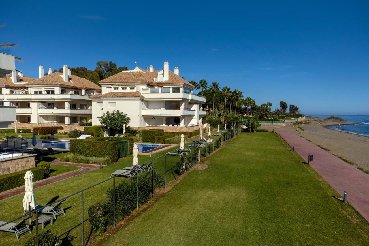 Appt 401-3-Bed-Heaven Beach-Paseo-All Year Heated Pool-Free Bikes Estepona Exteriör bild
