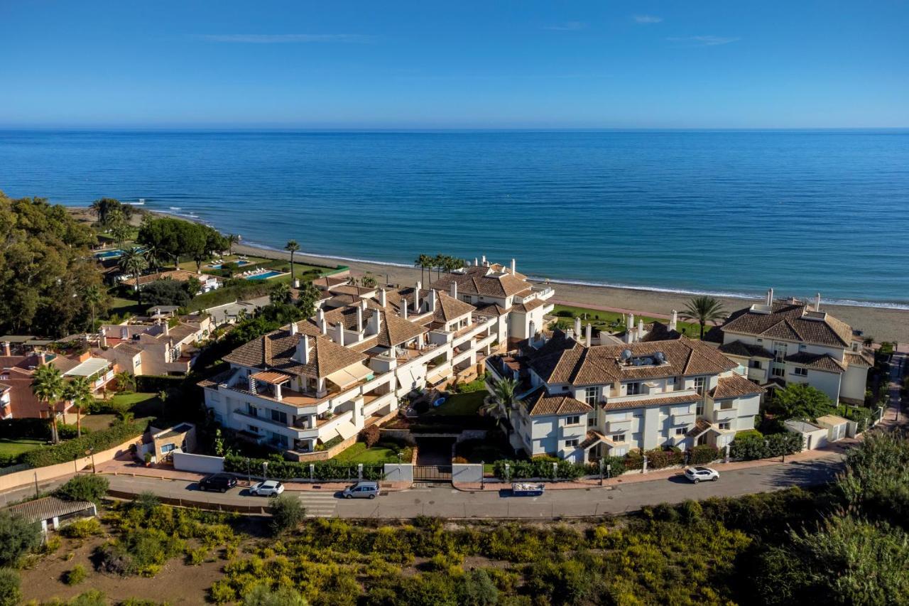 Appt 401-3-Bed-Heaven Beach-Paseo-All Year Heated Pool-Free Bikes Estepona Exteriör bild