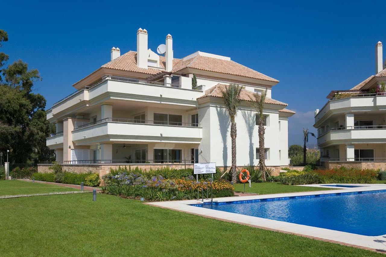 Appt 401-3-Bed-Heaven Beach-Paseo-All Year Heated Pool-Free Bikes Estepona Exteriör bild