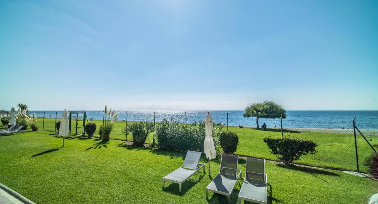 Appt 401-3-Bed-Heaven Beach-Paseo-All Year Heated Pool-Free Bikes Estepona Exteriör bild