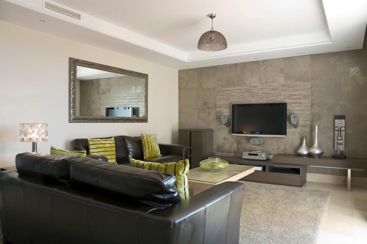 Appt 401-3-Bed-Heaven Beach-Paseo-All Year Heated Pool-Free Bikes Estepona Exteriör bild